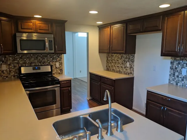 23117 Kimmore, Valencia, California 91355