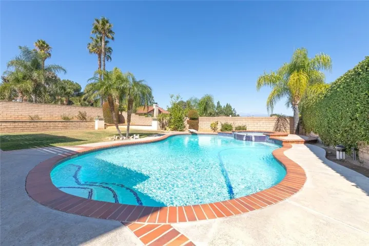 1435 Wigeon Drive, Corona, California 92882