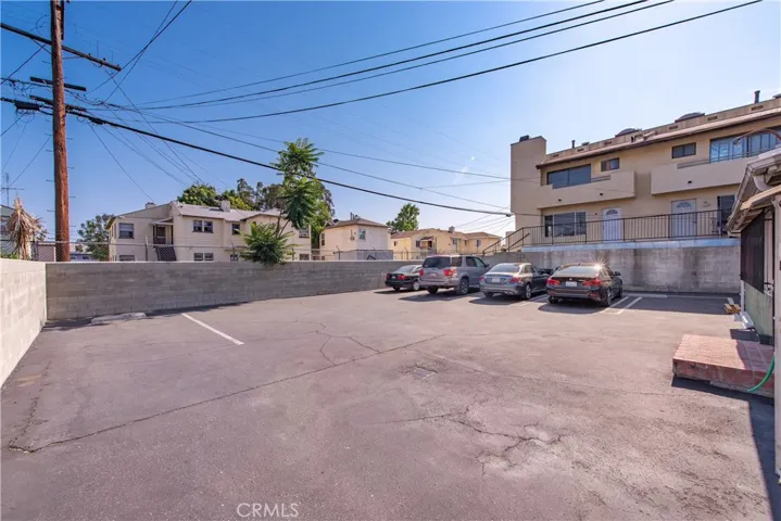 11630 Victory, North Hollywood, California 91606