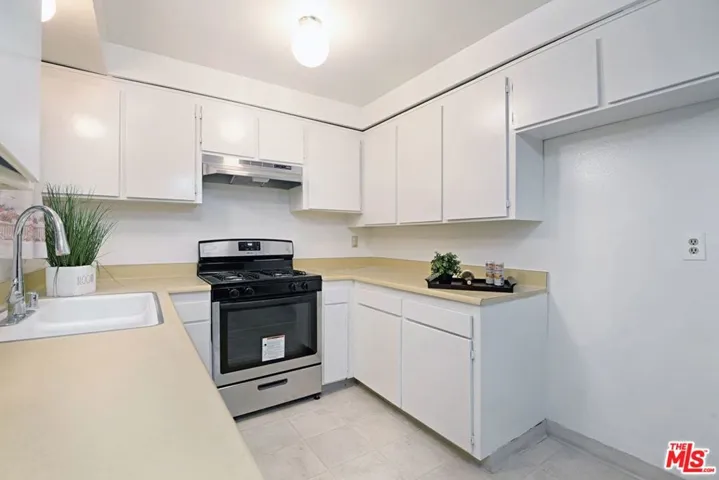 2501 W Redondo Beach Boulevard 229, Gardena, California 90249
