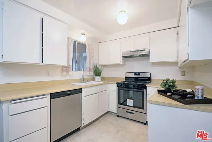 2501 W Redondo Beach Boulevard 229, Gardena, California 90249