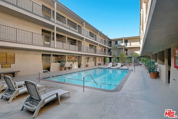 2501 W Redondo Beach Boulevard 229, Gardena, California 90249