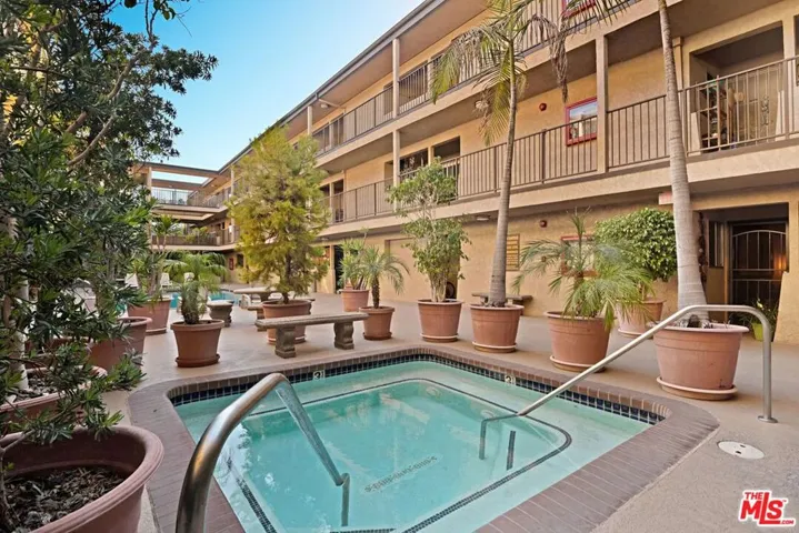 2501 W Redondo Beach Boulevard 229, Gardena, California 90249