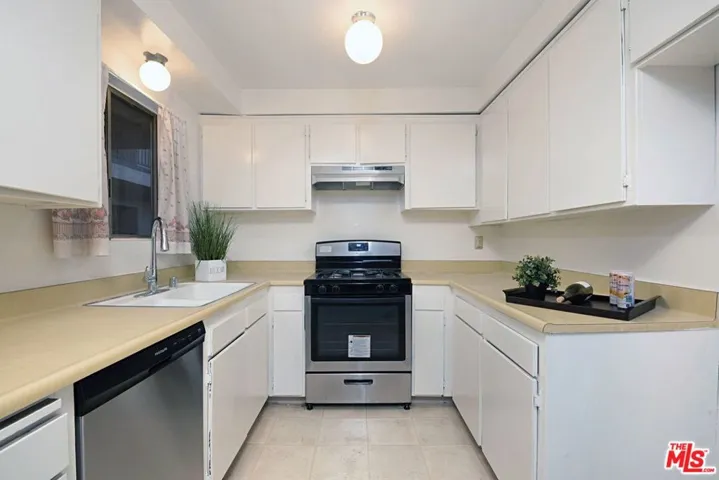 2501 W Redondo Beach Boulevard 229, Gardena, California 90249