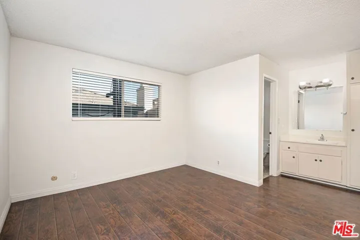 2501 W Redondo Beach Boulevard 229, Gardena, California 90249