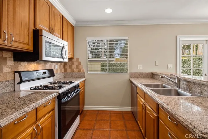 33 Fairside 22, Irvine, California 92614