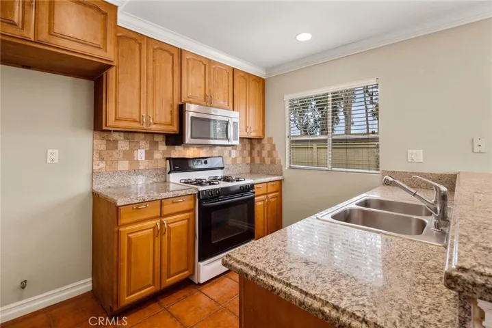 33 Fairside 22, Irvine, California 92614