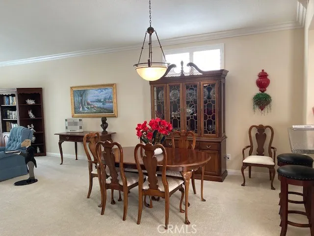 Dining room.