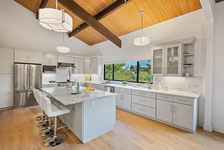 , Hillsborough, California 94010