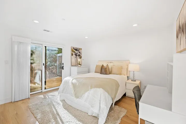 , Hillsborough, California 94010