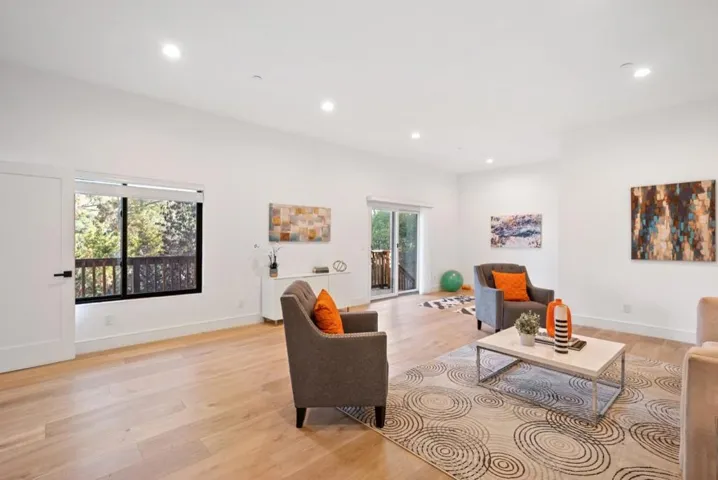, Hillsborough, California 94010