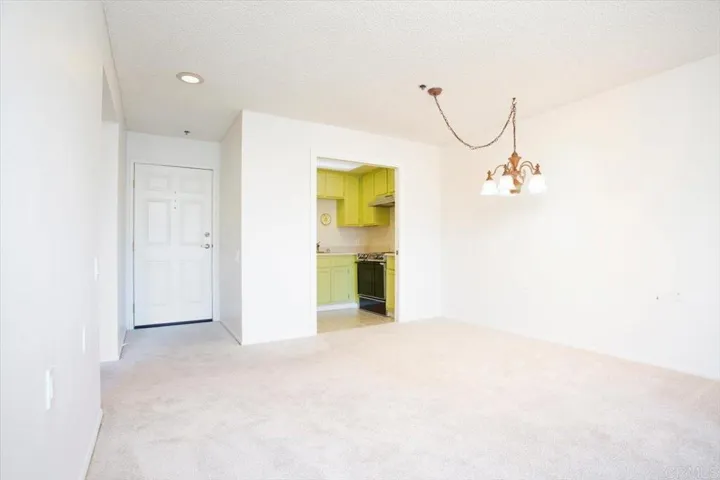 1682 Circa Del Lago A209, San Marcos, California 92078