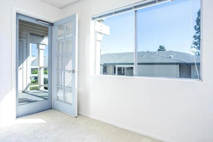 1682 Circa Del Lago A209, San Marcos, California 92078