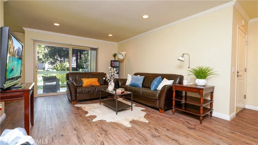 4626 Park Granada 82, Calabasas, California 91302