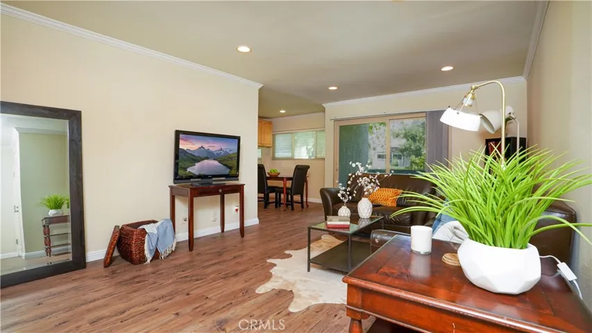 4626 Park Granada 82, Calabasas, California 91302