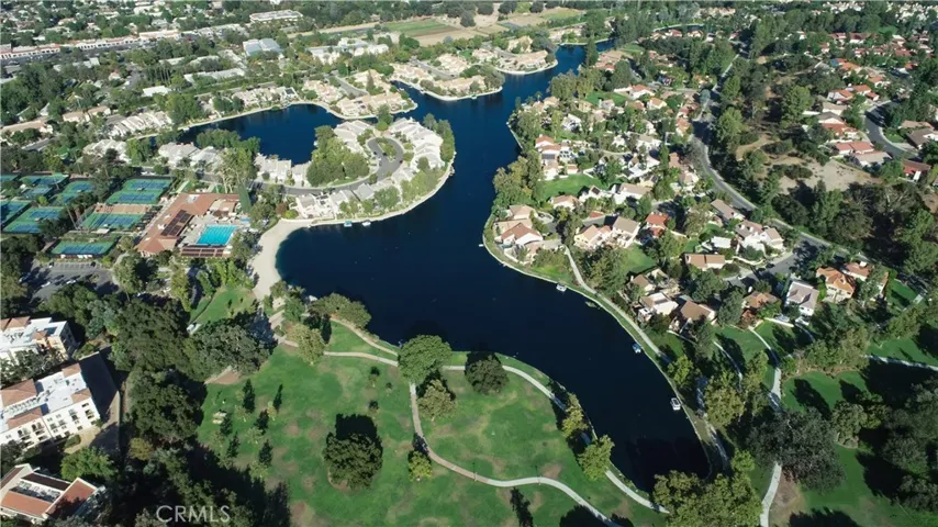 4626 Park Granada 82, Calabasas, California 91302