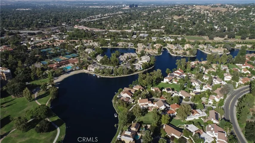4626 Park Granada 82, Calabasas, California 91302