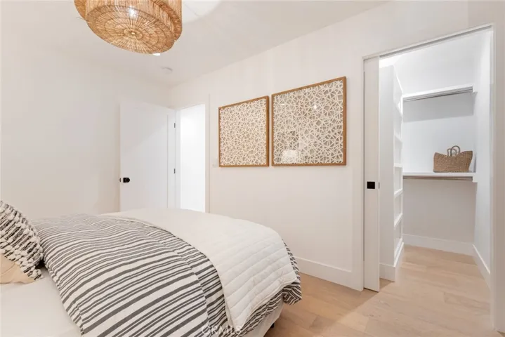 122 E Bay Avenue, Newport Beach, California 92661