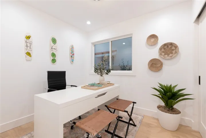 122 E Bay Avenue, Newport Beach, California 92661