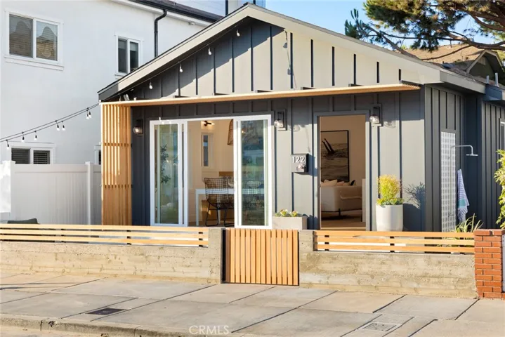 122 E Bay Avenue, Newport Beach, California 92661