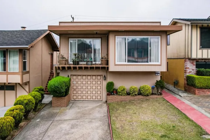 , Daly City, California 94015