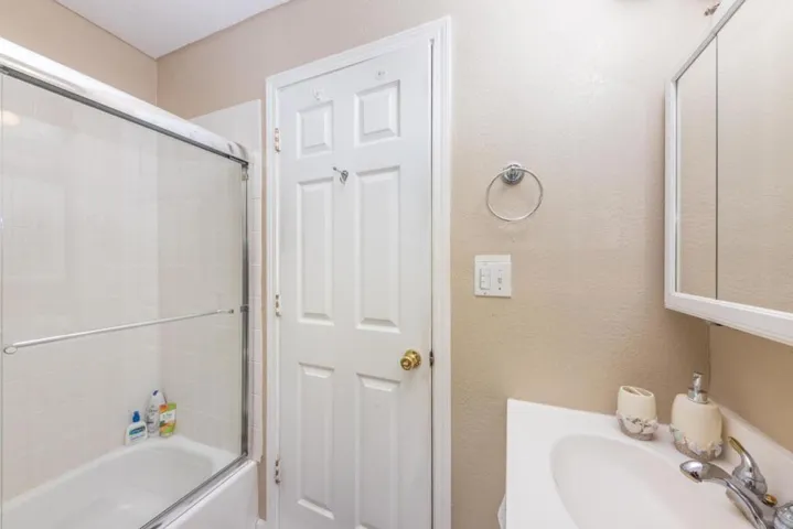 , Daly City, California 94015