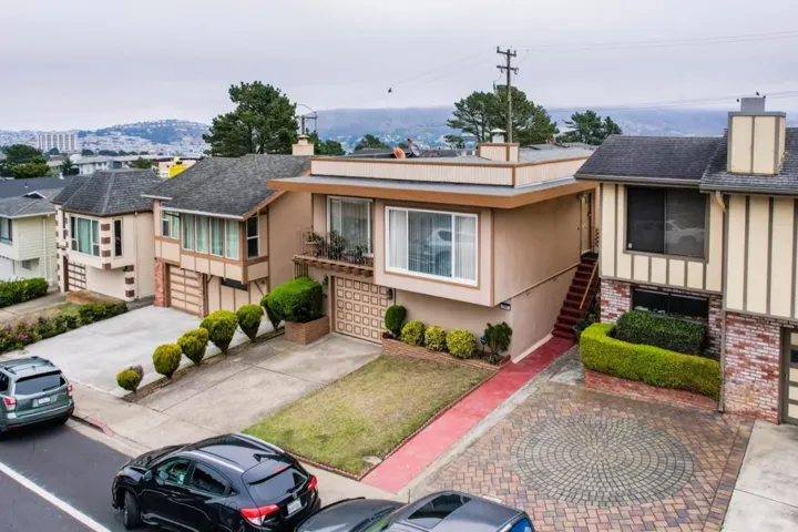 , Daly City, California 94015