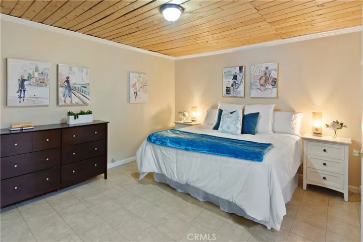 2961 W Orange Avenue, Anaheim, California 92804