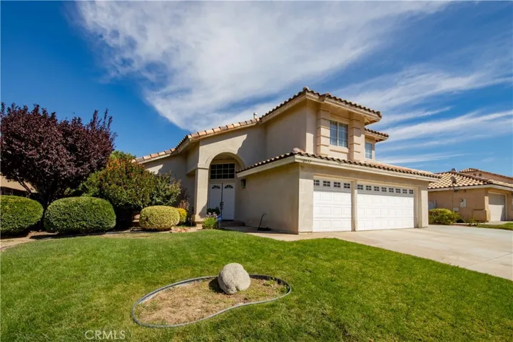 2557 Overland Avenue, Lancaster, California 93536