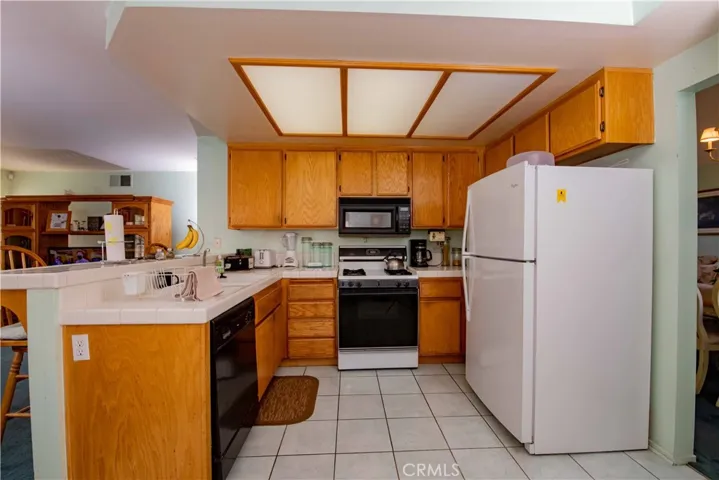 2557 Overland Avenue, Lancaster, California 93536
