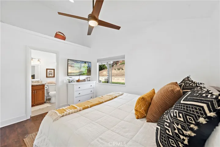 27111 Cedros, Mission Viejo, California 92692