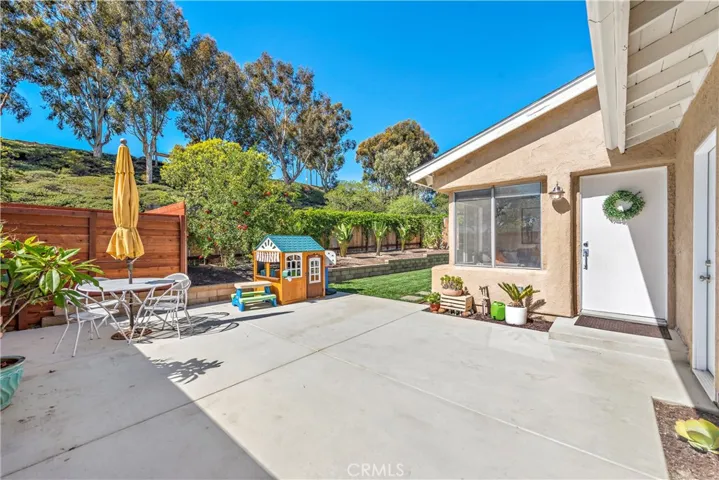 27111 Cedros, Mission Viejo, California 92692