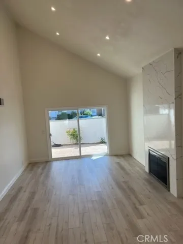 31 Sparrowhawk, Irvine, California 92604