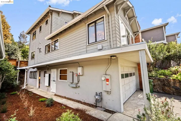 828 Park Way, El Cerrito, California 94530
