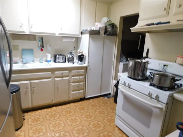7680 Fillmore Drive, Buena Park, California 90620