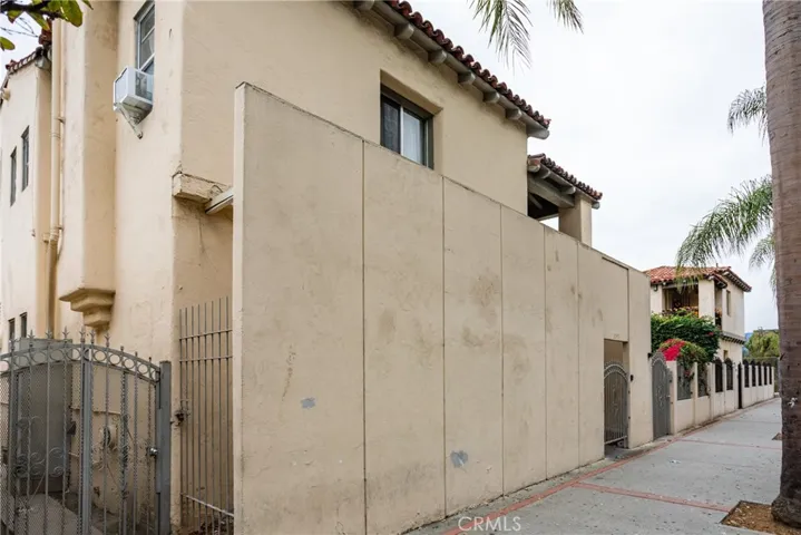 2243 Pacific Avenue, Long Beach, California 90806