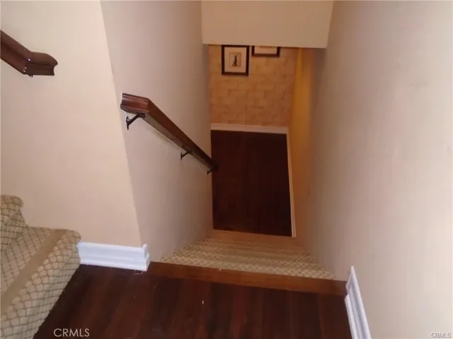 entrance lead to bonus room downstairs