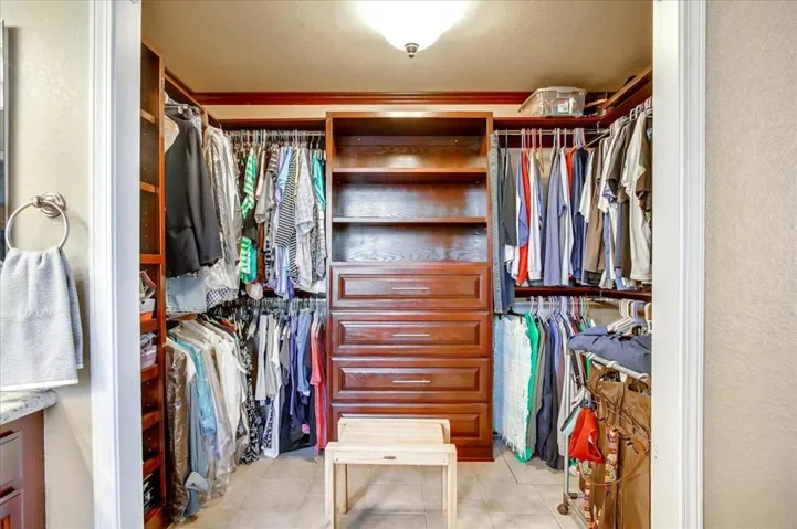 , Hollister, California 95023