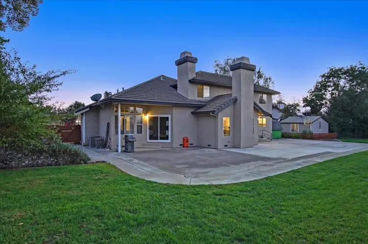 , Hollister, California 95023