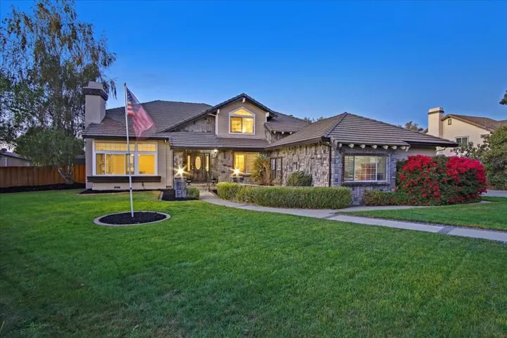 , Hollister, California 95023