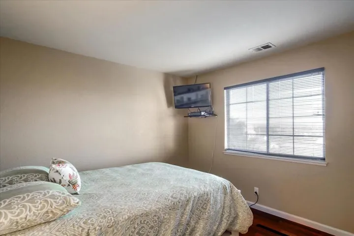 , Hollister, California 95023