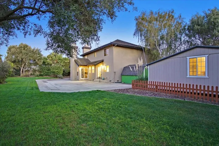 , Hollister, California 95023