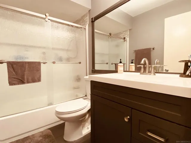 6966 Caminito Curva, San Diego, California 92119