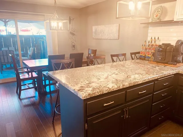 6966 Caminito Curva, San Diego, California 92119