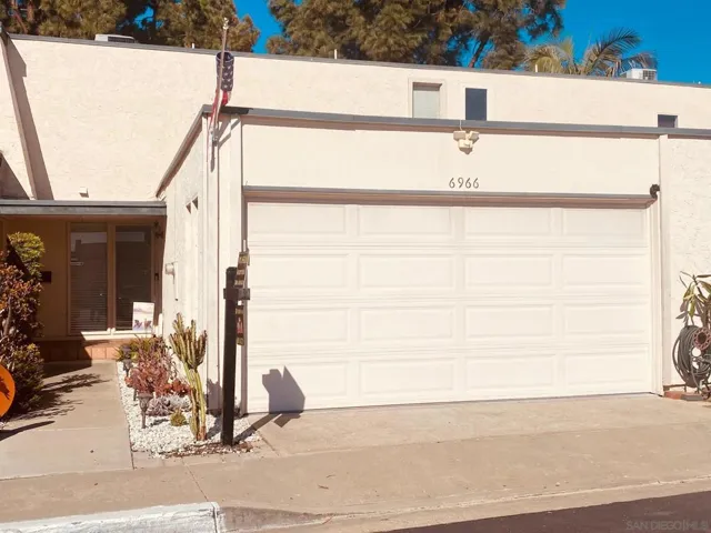 6966 Caminito Curva, San Diego, California 92119