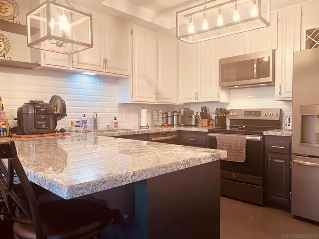 6966 Caminito Curva, San Diego, California 92119