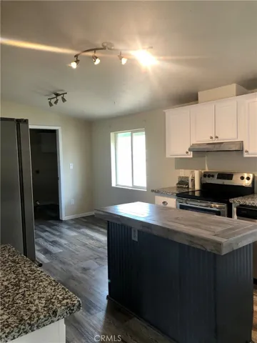 2608 Spring Valley Road, Clearlake Oaks, California 95423