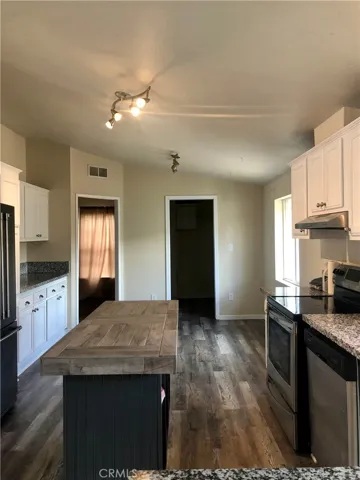 2608 Spring Valley Road, Clearlake Oaks, California 95423
