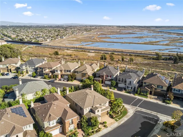 17462 Seabury Lane, Huntington Beach, California 92649