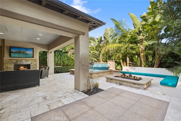 17462 Seabury Lane, Huntington Beach, California 92649